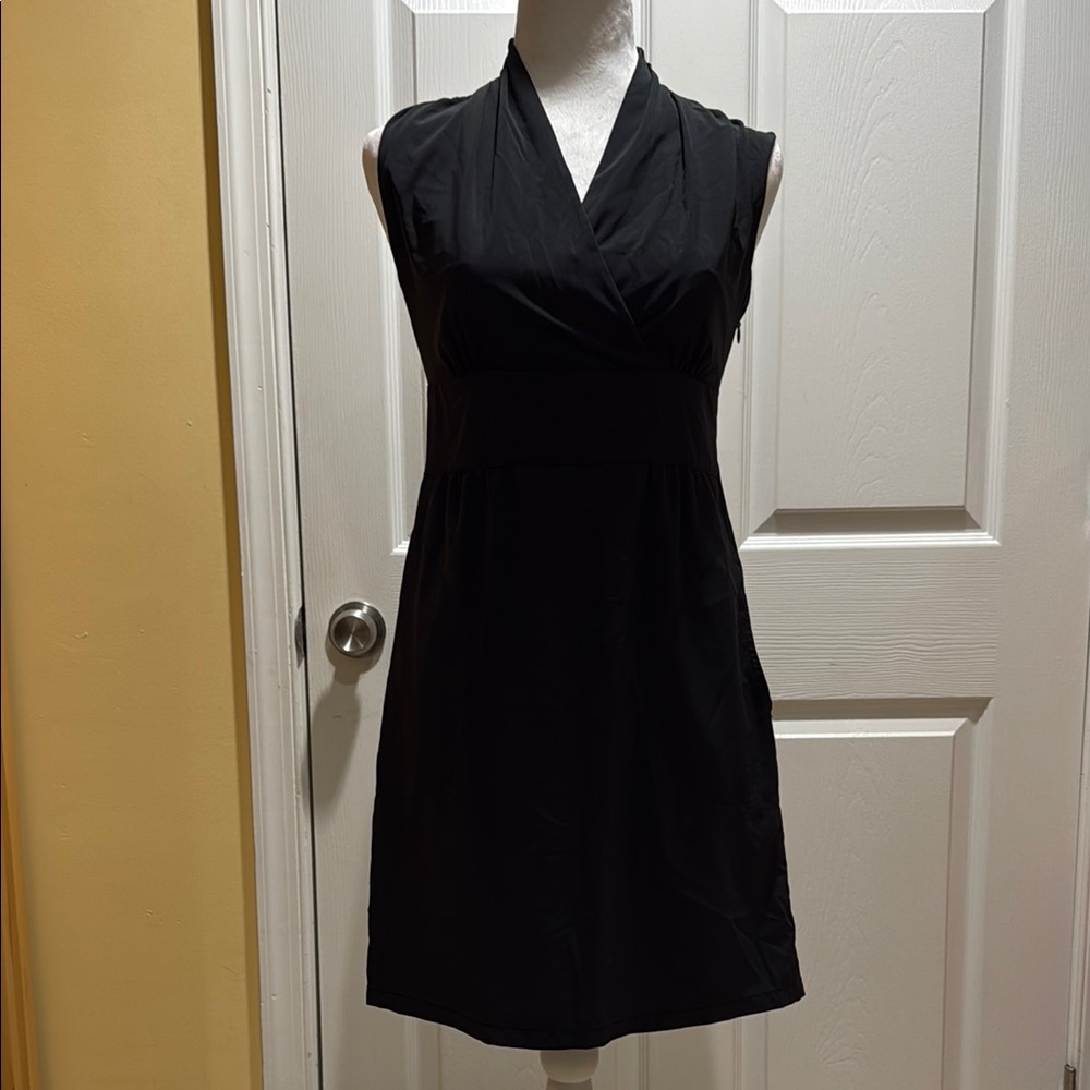 Black Athleta size 0 Sheath Mini Dress